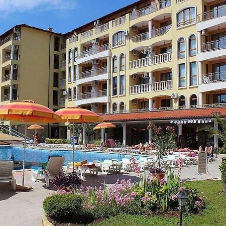 Уютные Апартаменты С Бассейном У Моря В Г. Солнечный Берег Pantai Sunny Luaran gambar