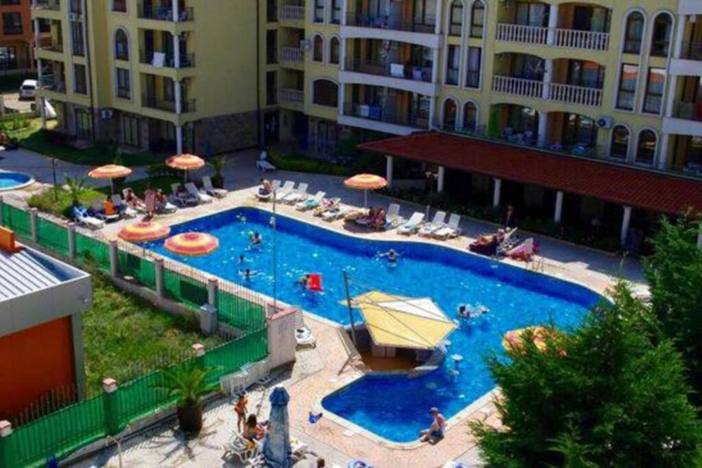 Уютные Апартаменты С Бассейном У Моря В Г. Солнечный Берег Pantai Sunny Luaran gambar